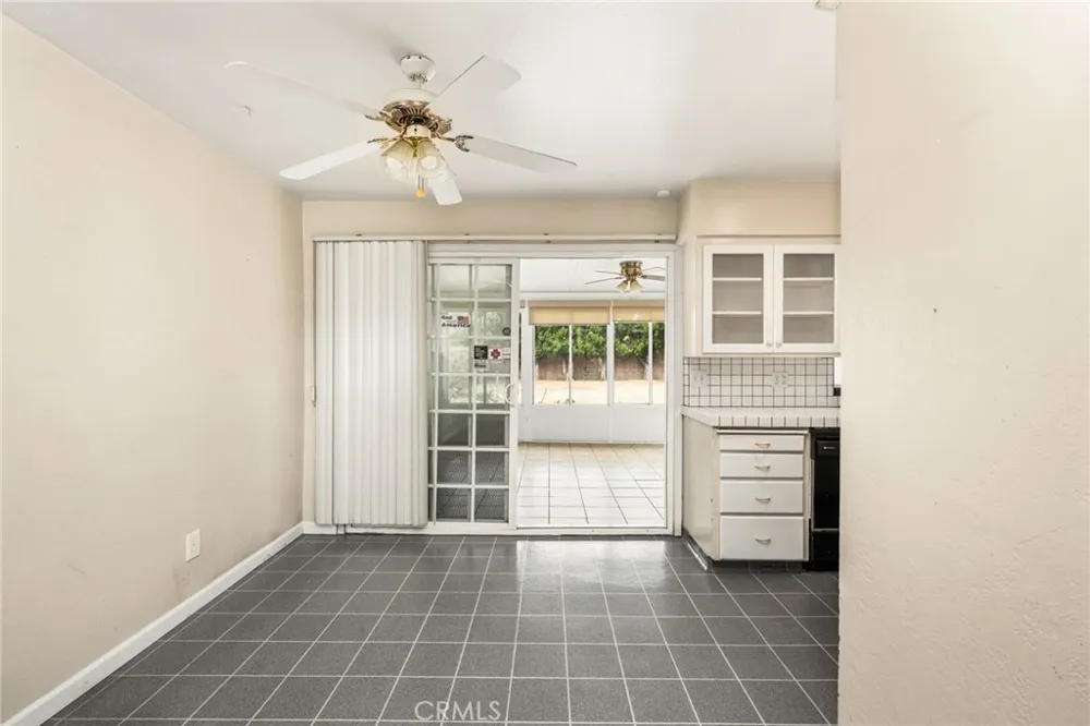 2211 Meyer Costa Mesa, CA 92627