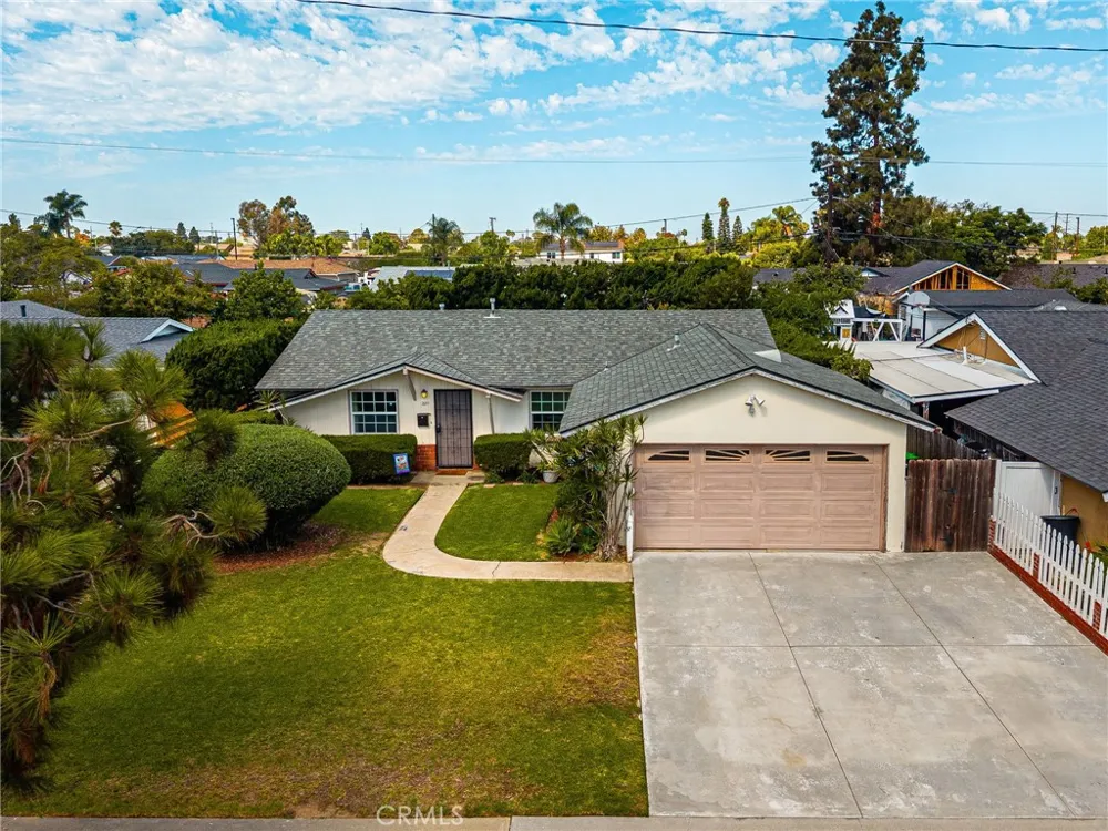 2211 Meyer Costa Mesa, CA 92627