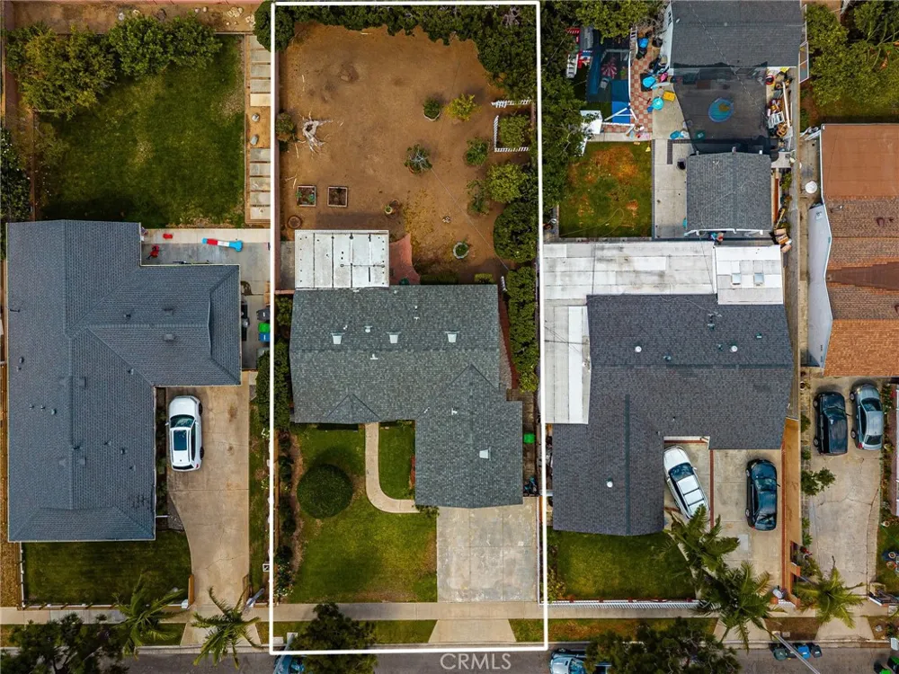 2211 Meyer Costa Mesa, CA 92627