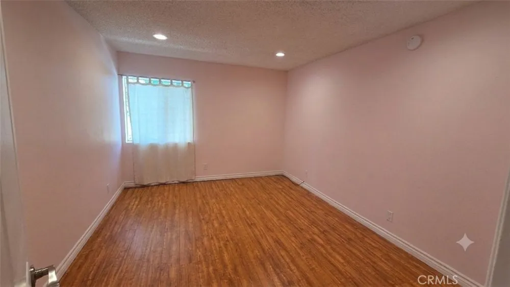 18645 Hatteras Street #206 Tarzana, CA 91356
