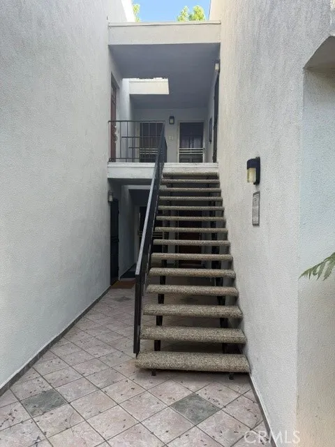 18645 Hatteras Street #206 Tarzana, CA 91356