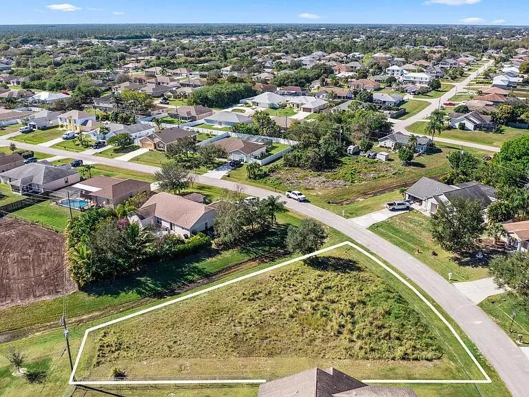 544 SW COLUMBUS DRIVE Port St. Lucie, FL 34953