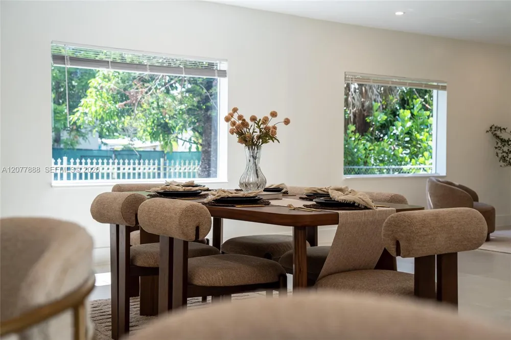 8318 NE 3rd CT Miami, FL 33138