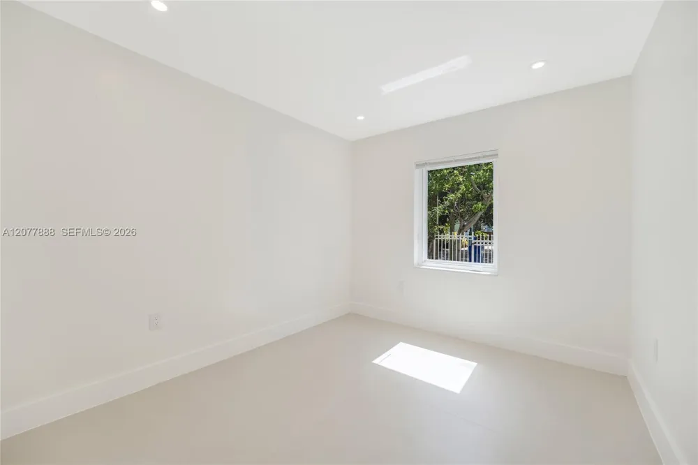8318 NE 3rd CT Miami, FL 33138