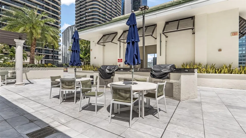 999 SW 1st Ave #2004 Miami, FL 33130