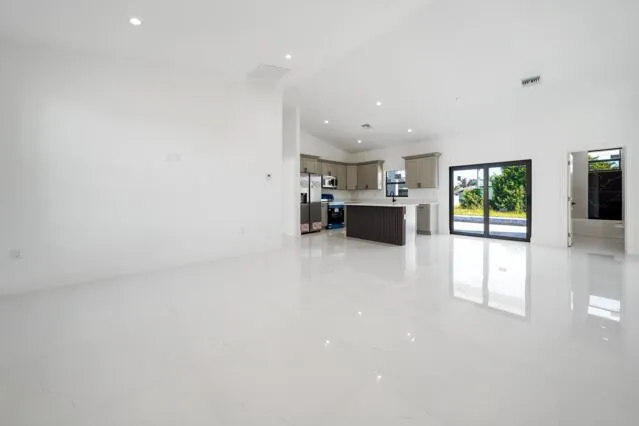 2458 NW 9th Terrace Cape Coral, FL 33993