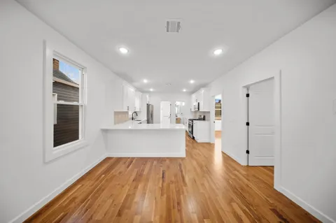 319 WILLIAM ST