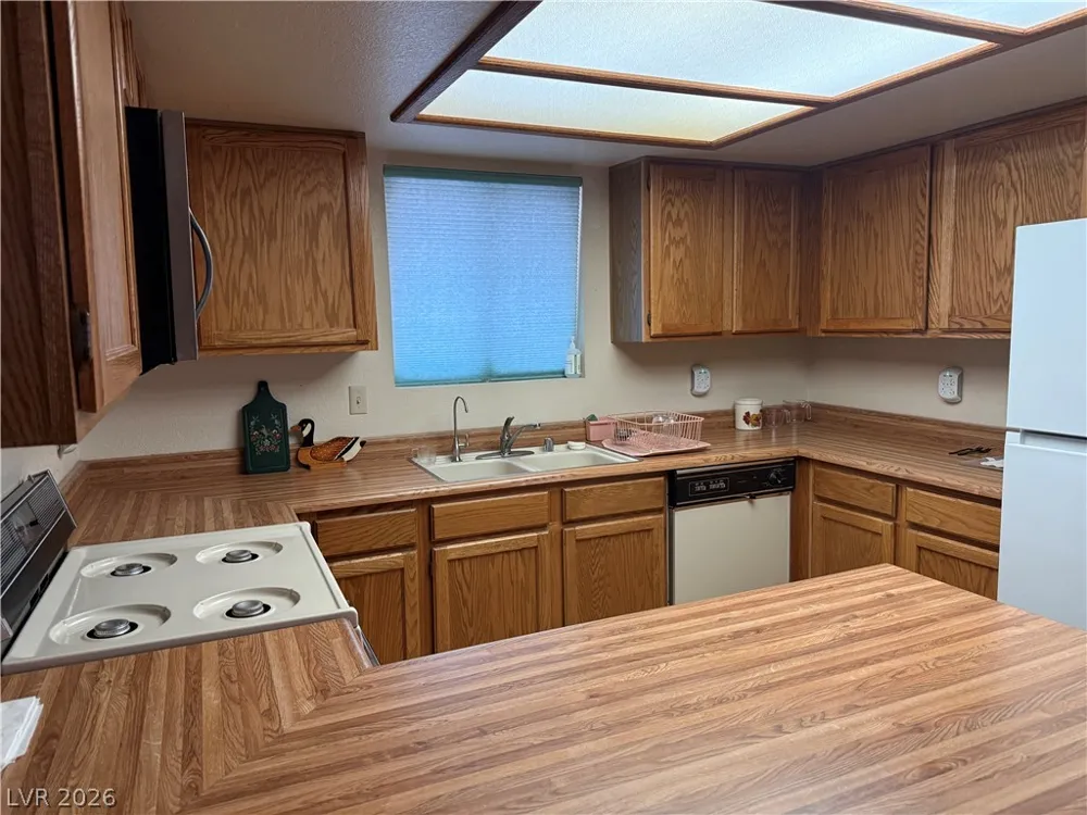 6741 W Charleston Boulevard #4 Las Vegas, NV 89146