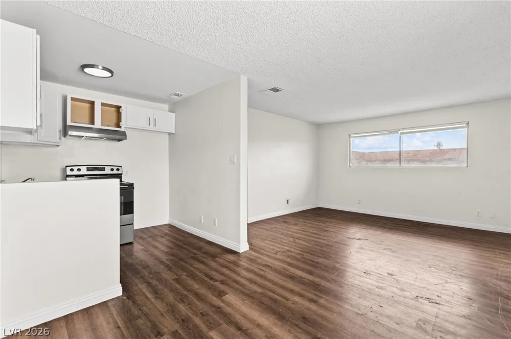 304 Orland Street #41 Las Vegas, NV 89107