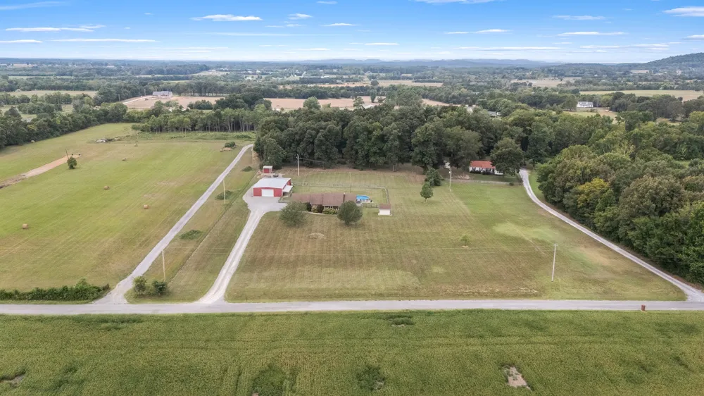 223 Rich Rd Unionville, TN 37180