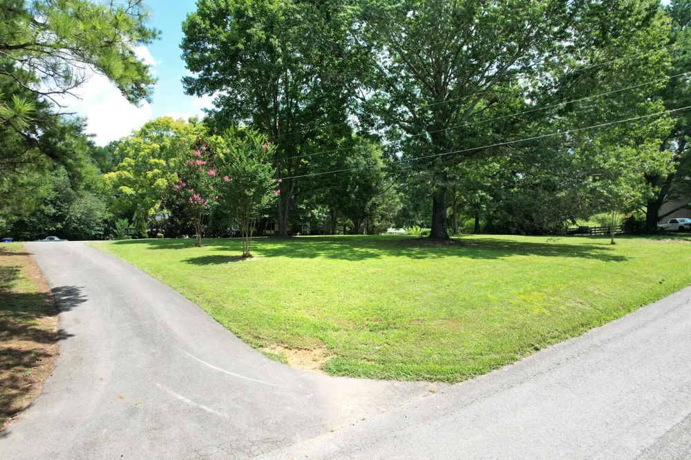 1245 Weeks Drive NE Cleveland, TN 37312
