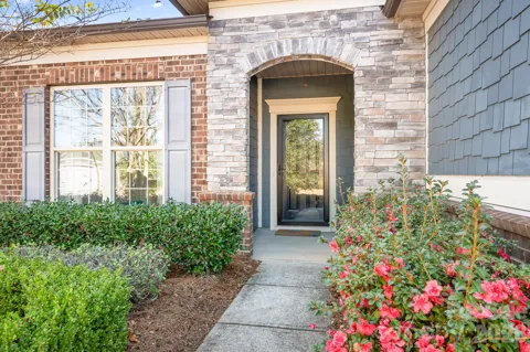 910 Kirby Drive