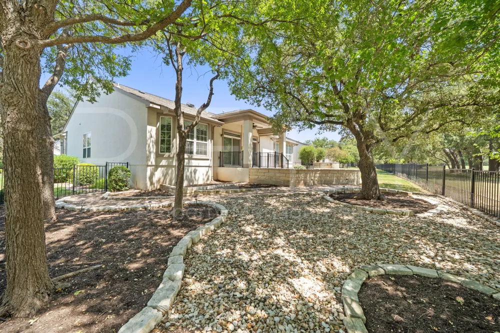 808 Armstrong Drive Georgetown, TX 78633