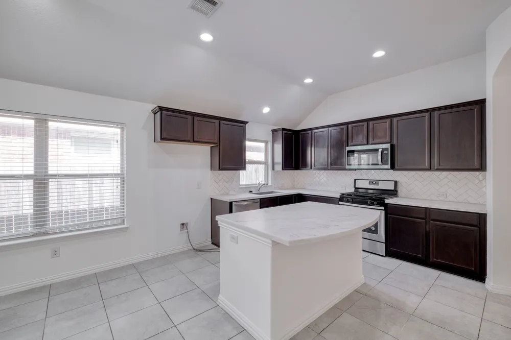 20000 Rhiannon Lane Pflugerville, TX 78660