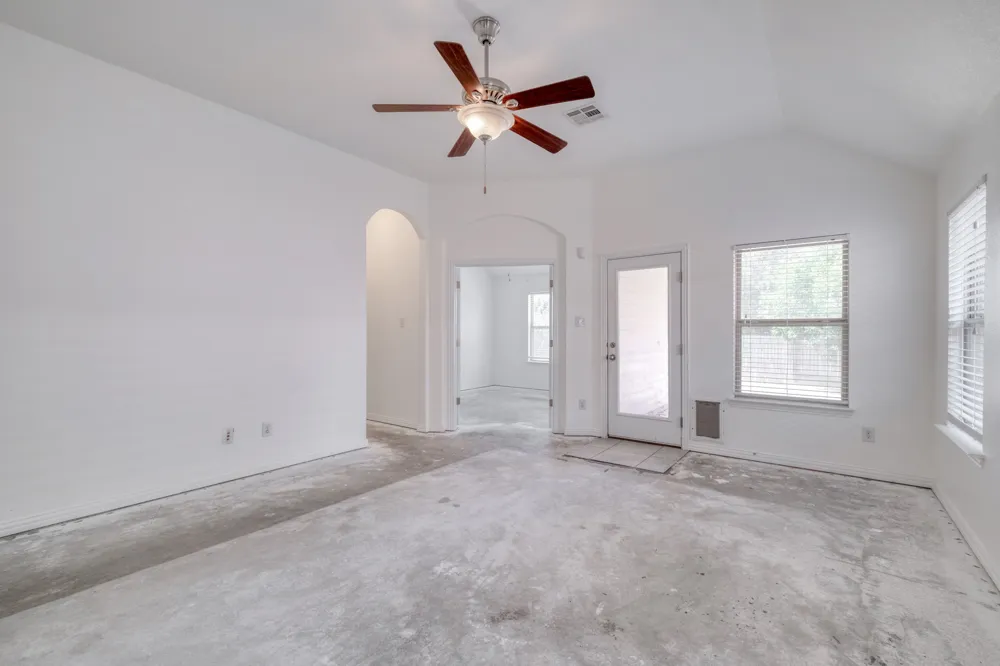 20000 Rhiannon Lane Pflugerville, TX 78660