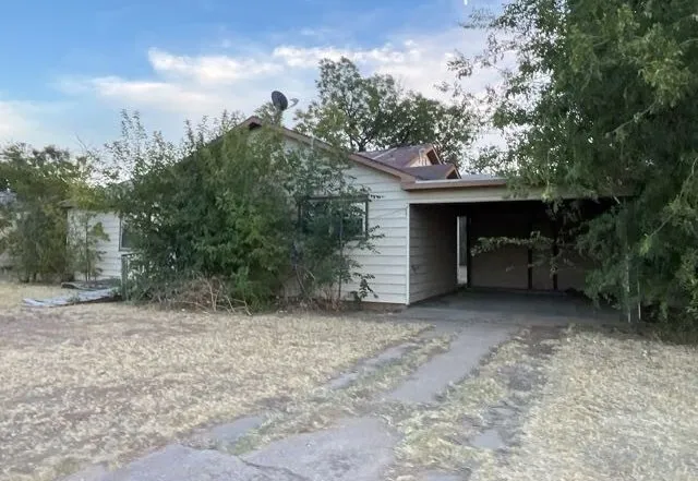 805 Main Knox City, TX 79528