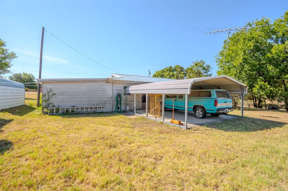 3227 E Washington Street Stephenville, TX 76401
