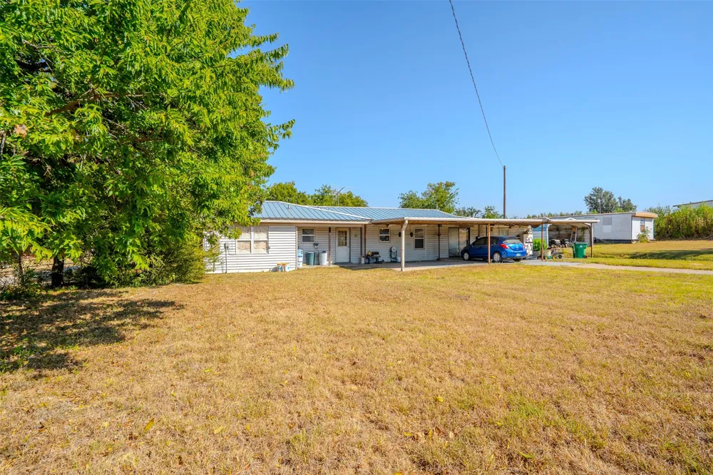 3227 E Washington Street Stephenville, TX 76401