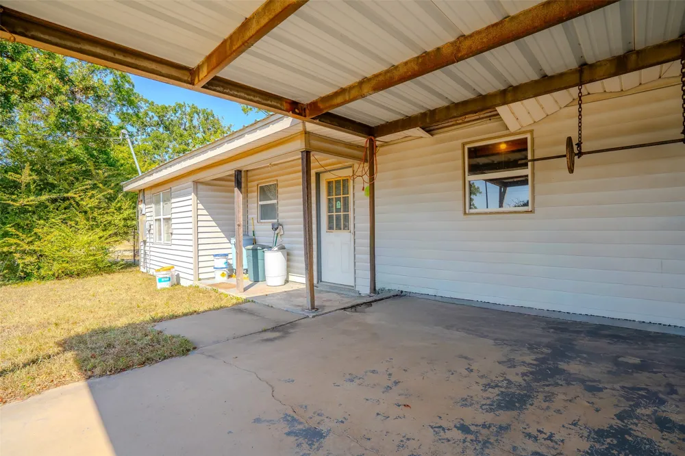 3227 E Washington Street Stephenville, TX 76401