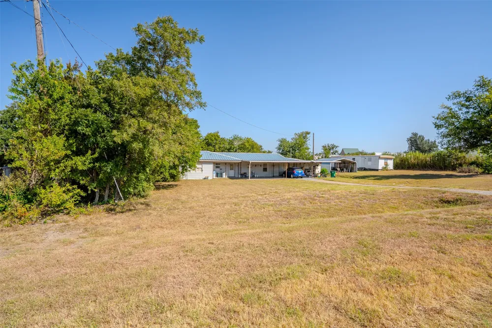 3227 E Washington Street Stephenville, TX 76401