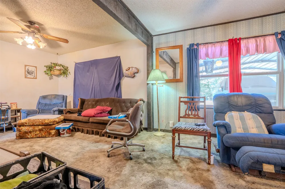 3227 E Washington Street Stephenville, TX 76401