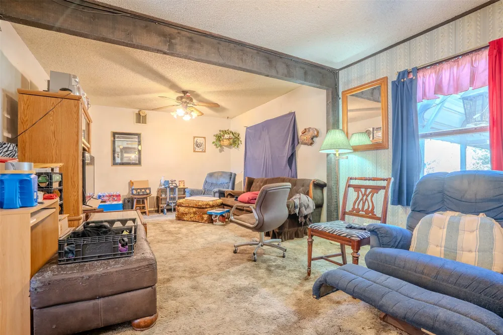 3227 E Washington Street Stephenville, TX 76401