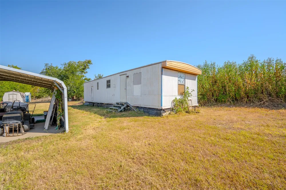 3227 E Washington Street Stephenville, TX 76401