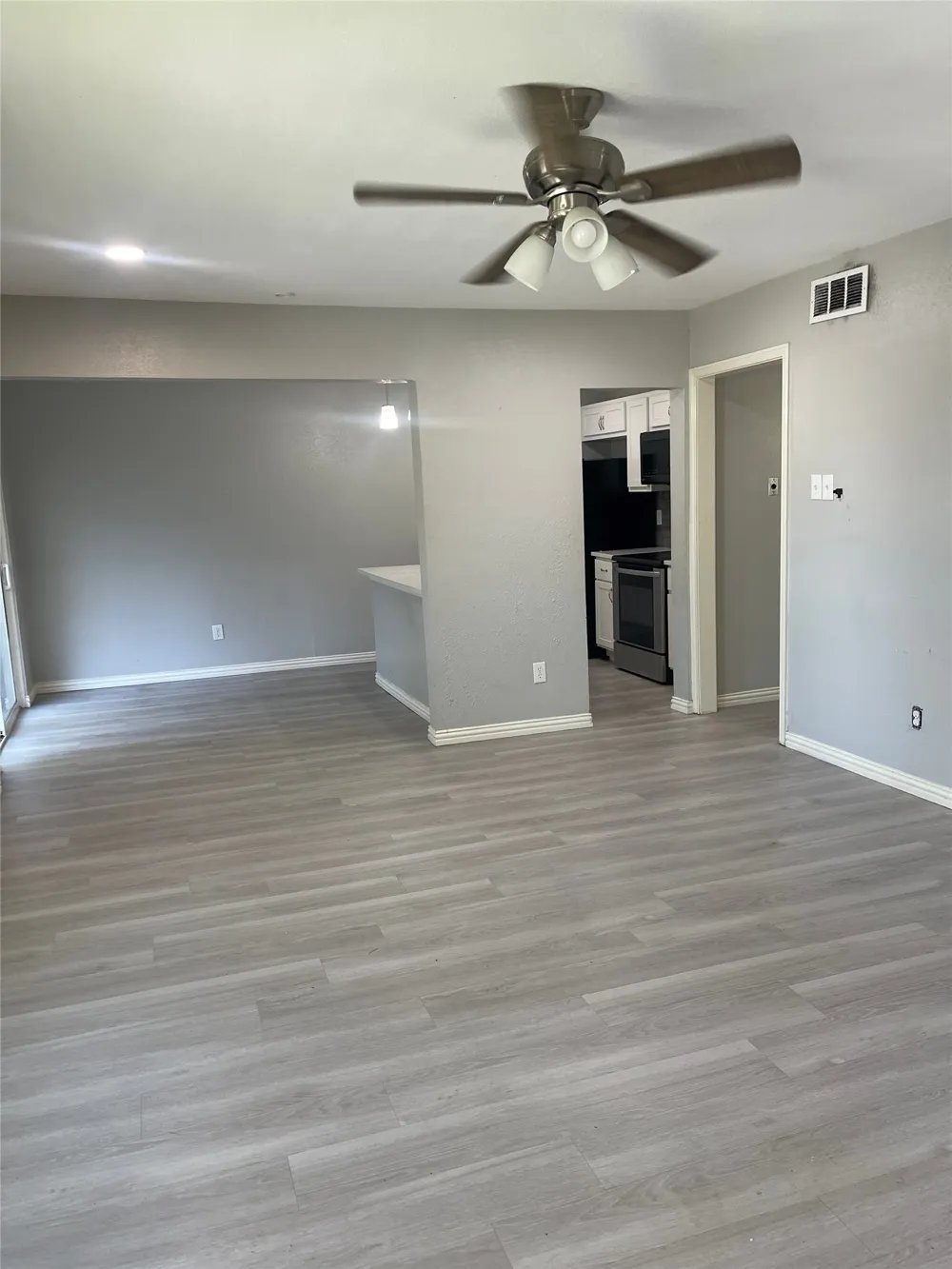 5826 Sandhurst Lane #C Dallas, TX 75206