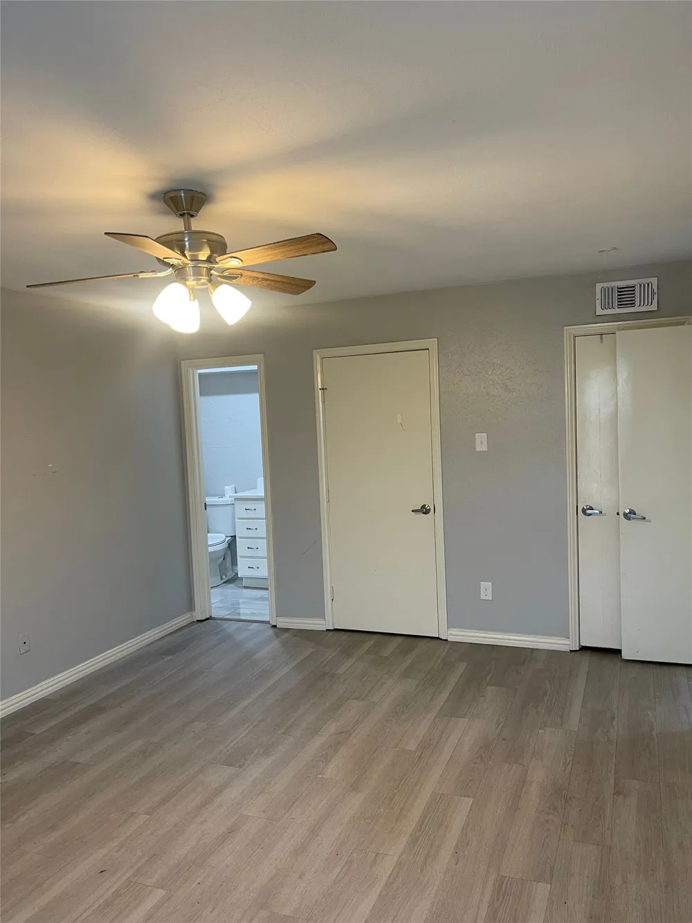5826 Sandhurst Lane #C Dallas, TX 75206