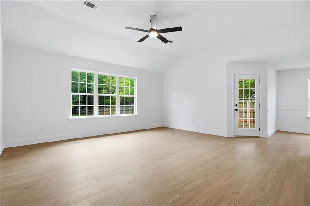 653 Blair Court Bethlehem, GA 30620