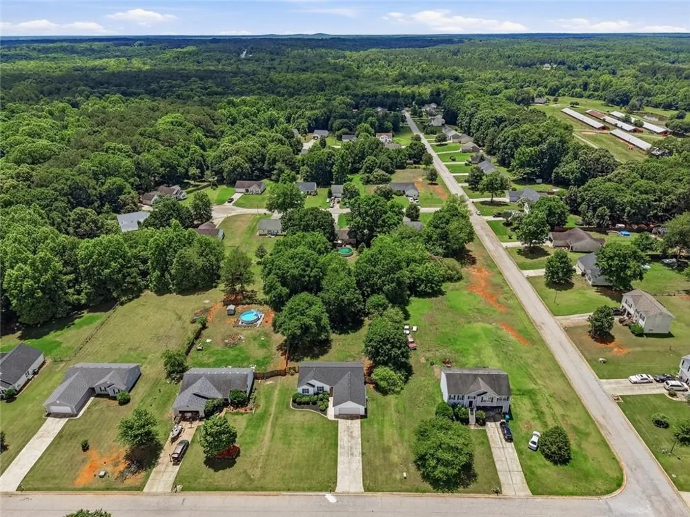 653 Blair Court Bethlehem, GA 30620