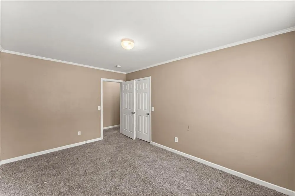 82 Bobbys Drive Cleveland, GA 30528