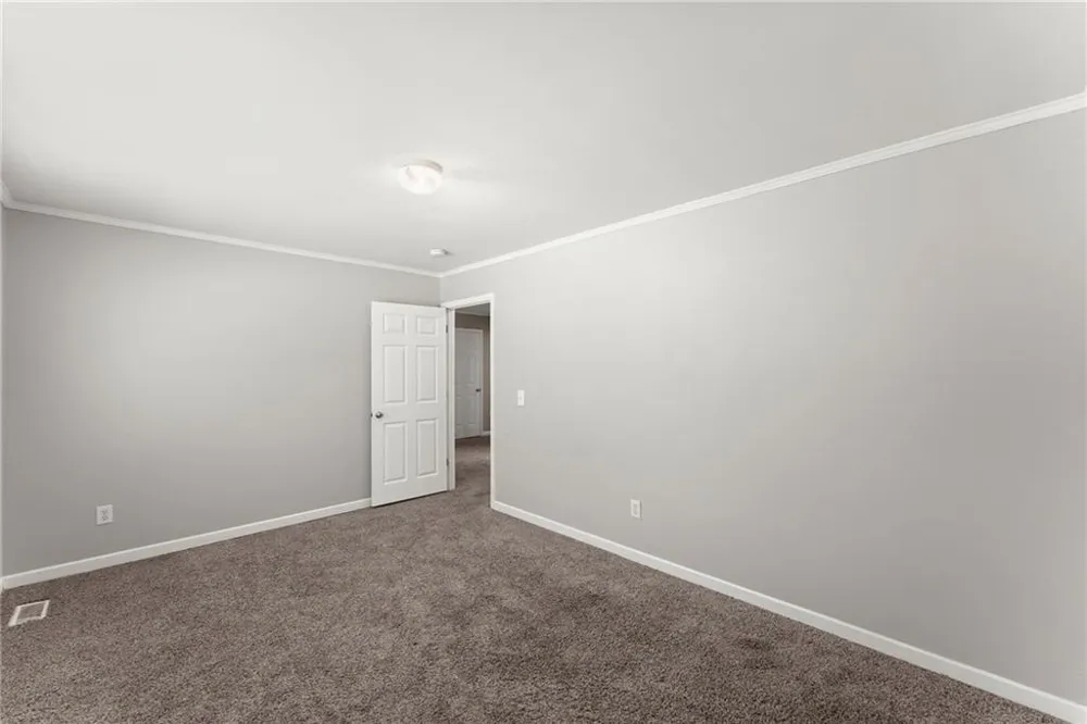 82 Bobbys Drive Cleveland, GA 30528