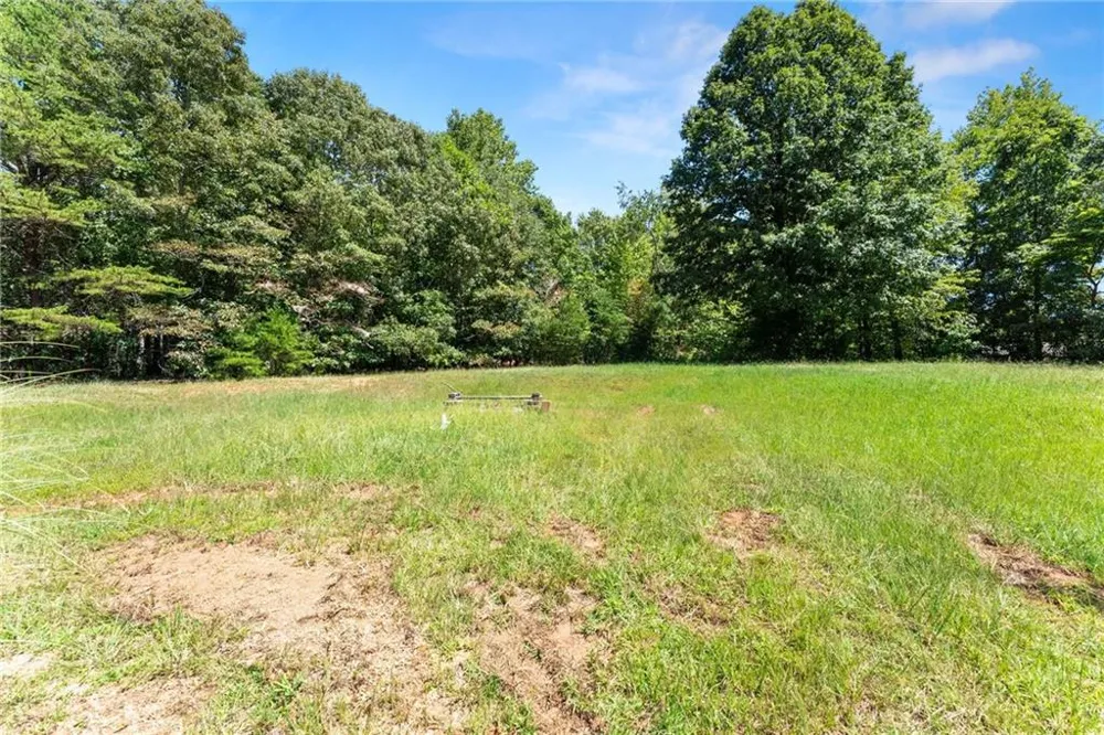 82 Bobbys Drive Cleveland, GA 30528