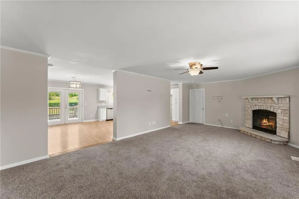 82 Bobbys Drive Cleveland, GA 30528