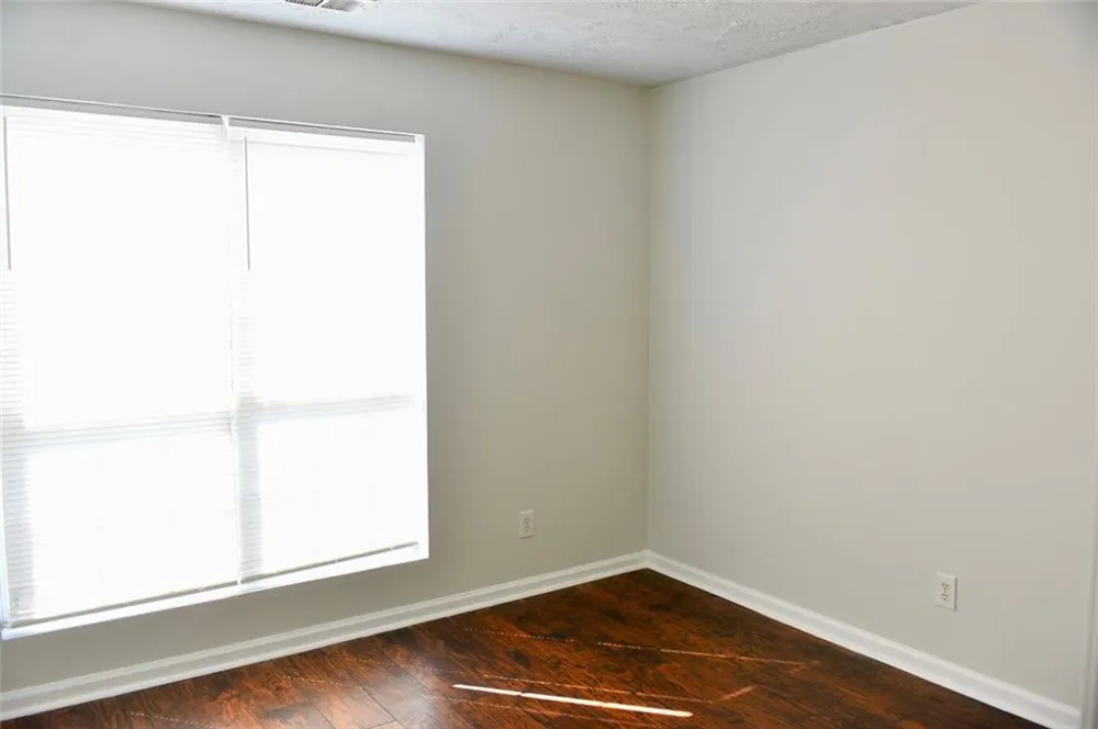 4256 Viewpoint Lane Ellenwood, GA 30294
