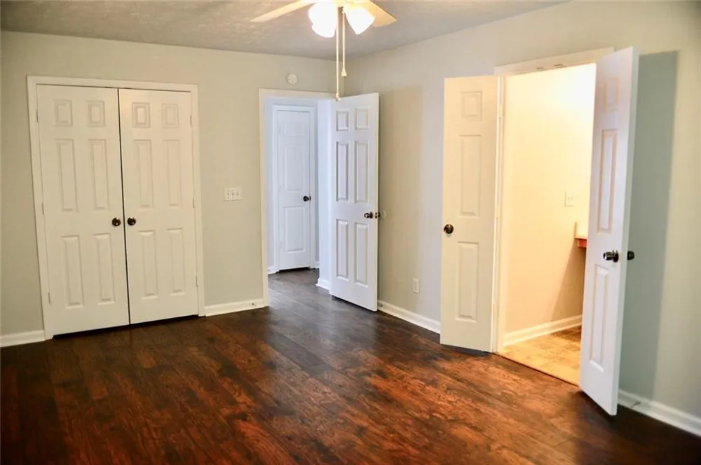 4256 Viewpoint Lane Ellenwood, GA 30294