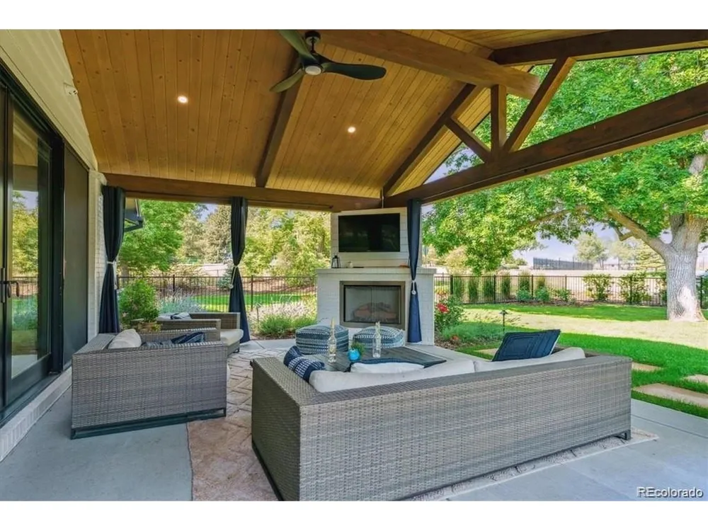4900 Lakeshore Drive Littleton, CO 80123