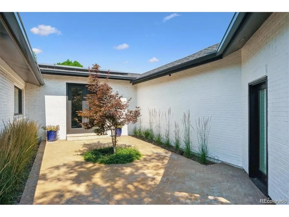 4900 Lakeshore Drive Littleton, CO 80123