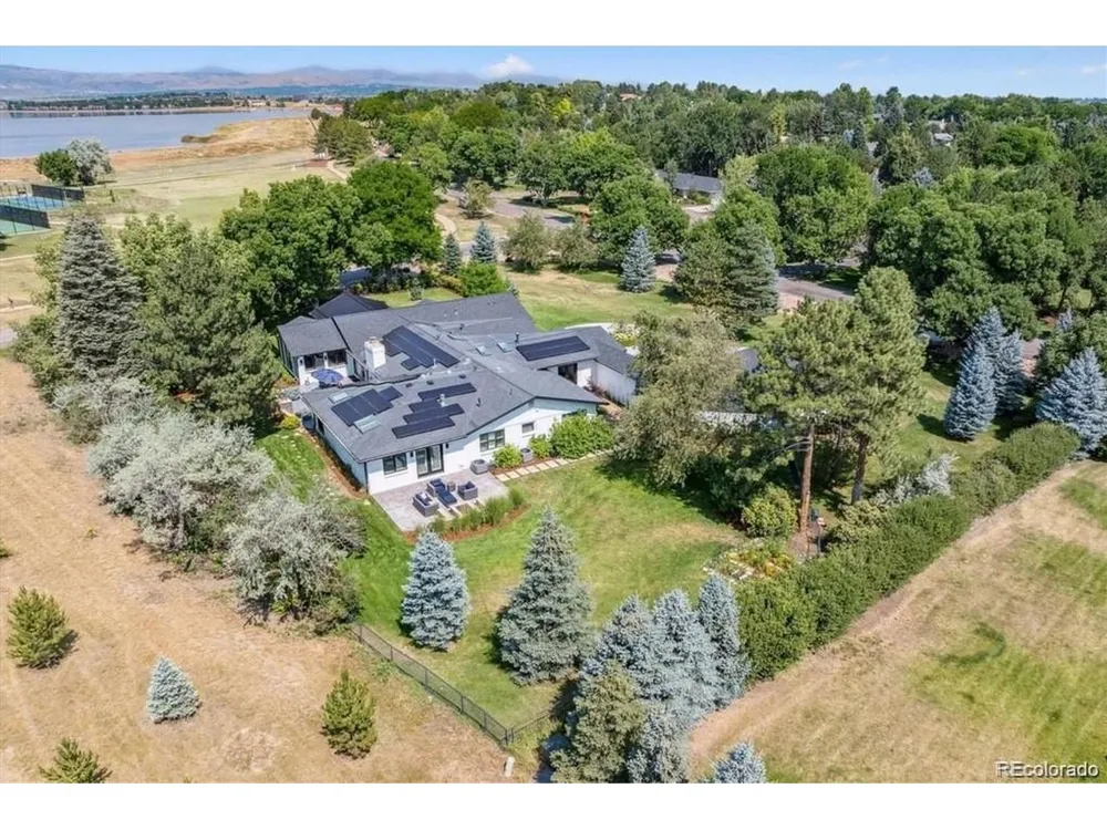 4900 Lakeshore Drive Littleton, CO 80123