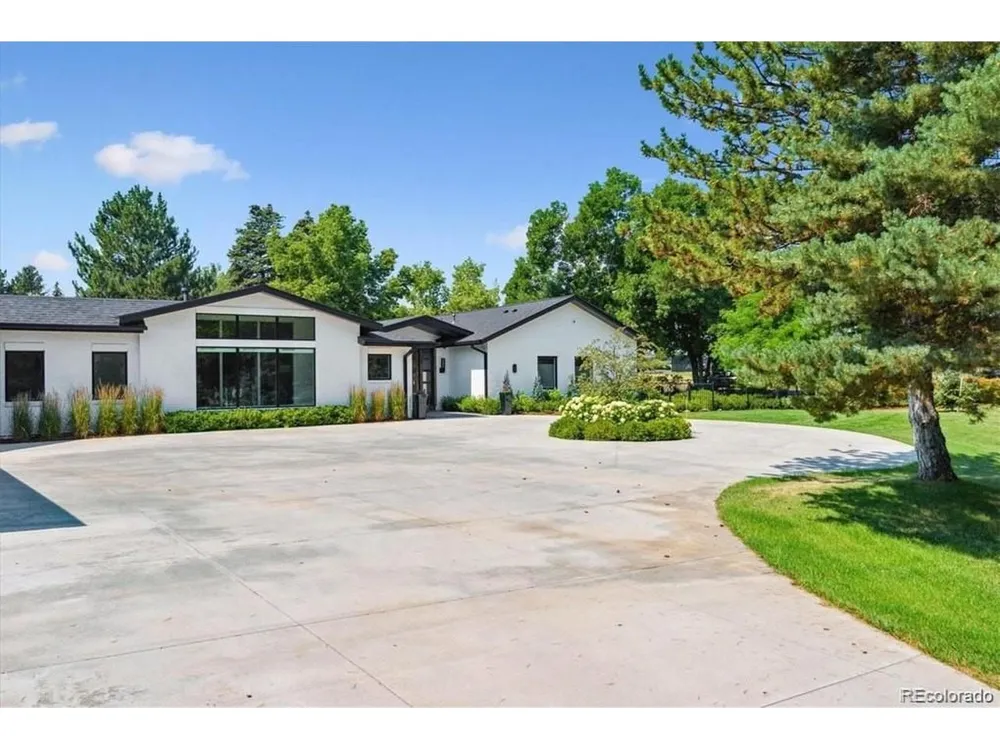 4900 Lakeshore Drive Littleton, CO 80123