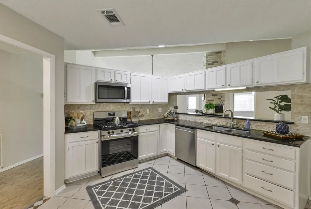 7211 Fuchsia Lane Humble, TX 77346
