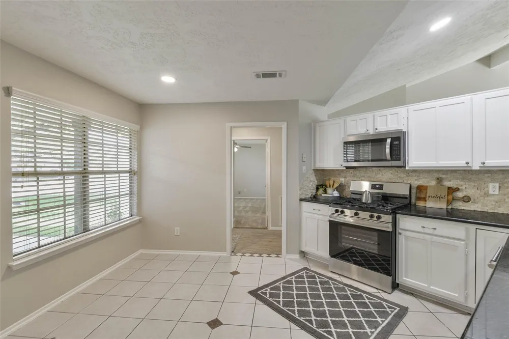 7211 Fuchsia Lane Humble, TX 77346