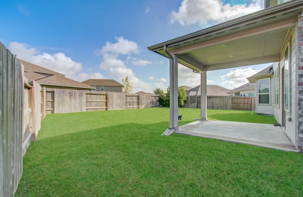 4910 Magnolia Springs Drive Pearland, TX 77584