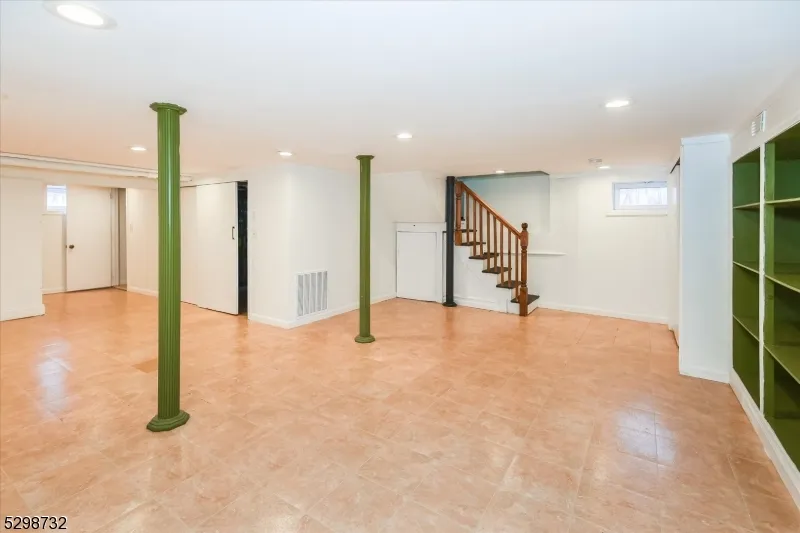 19 Field Rd Maplewood, NJ 07040