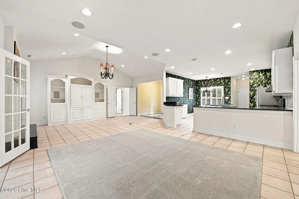 318 Village Green Drive Trent Woods, NC 28562