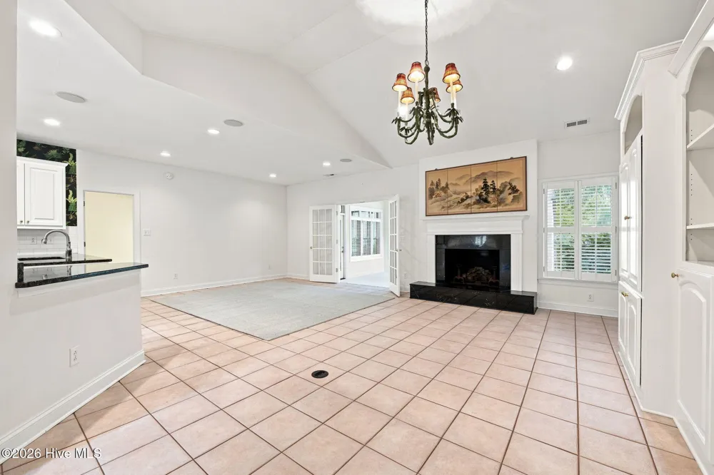 318 Village Green Drive Trent Woods, NC 28562
