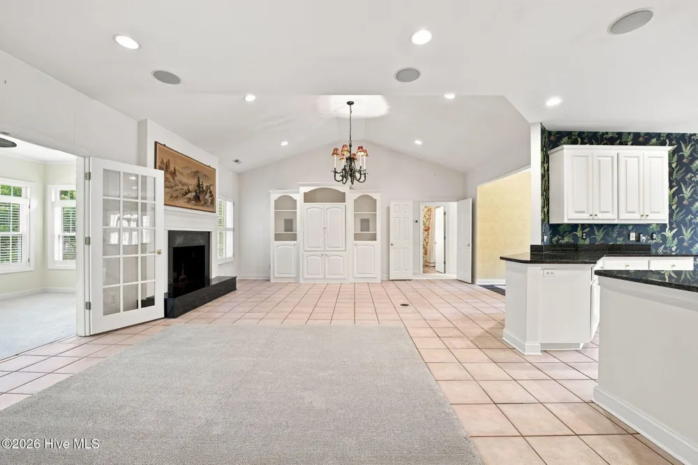 318 Village Green Drive Trent Woods, NC 28562