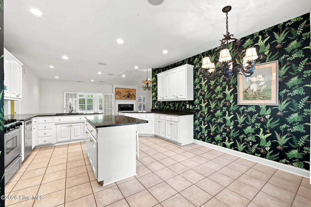 318 Village Green Drive Trent Woods, NC 28562
