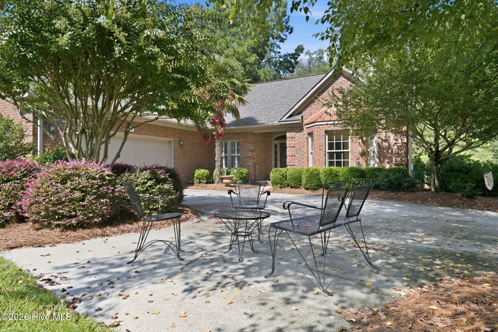 318 Village Green Drive Trent Woods, NC 28562